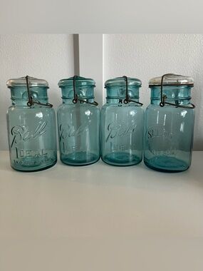 VTG 4 Set Ball Mason Ideal Glass Jars Wire Bale Aqua Blue Quart Lid Selco Surety